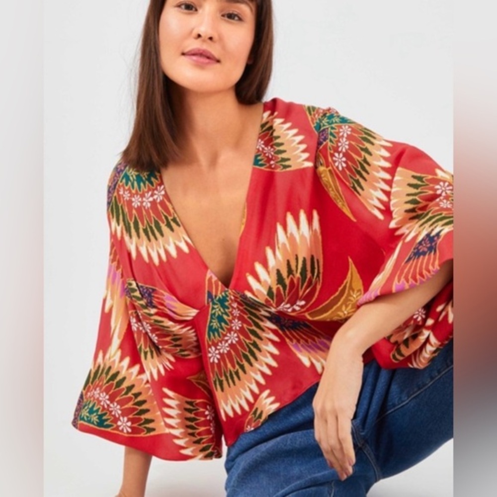 FARM RIO Size XS • Wonderful Toucans Red Long Sleeve Silky Floral Shirt.